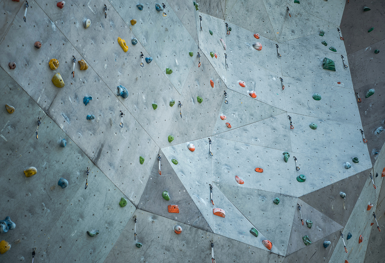 Climbing wall