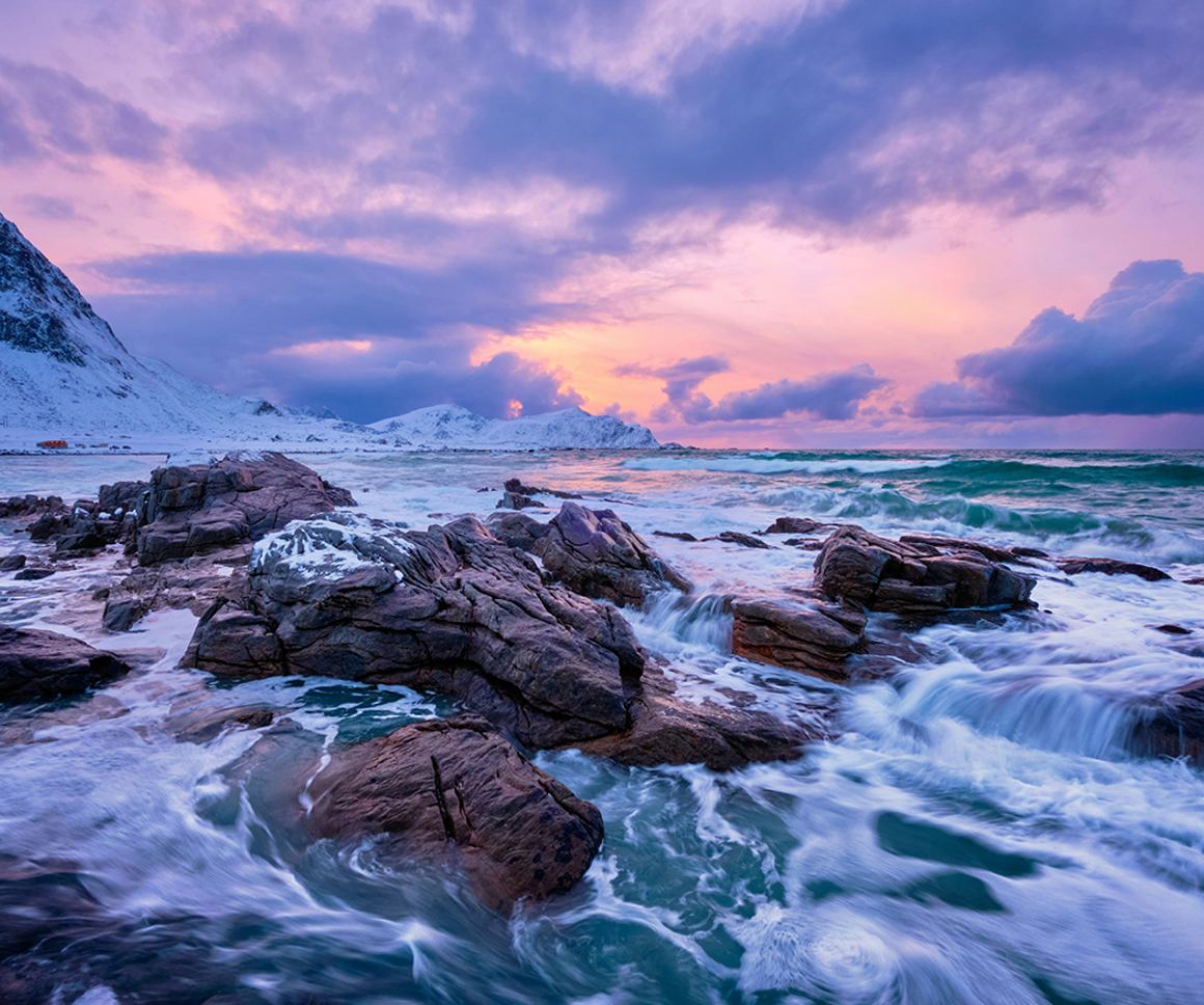 Turbulent water over rocks